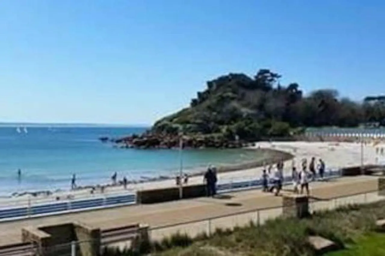 Ty Sam Belle Maison Moderne 8 A 10 Personnes - Proche Plages Et Commerces Trebeurden 0*,  France